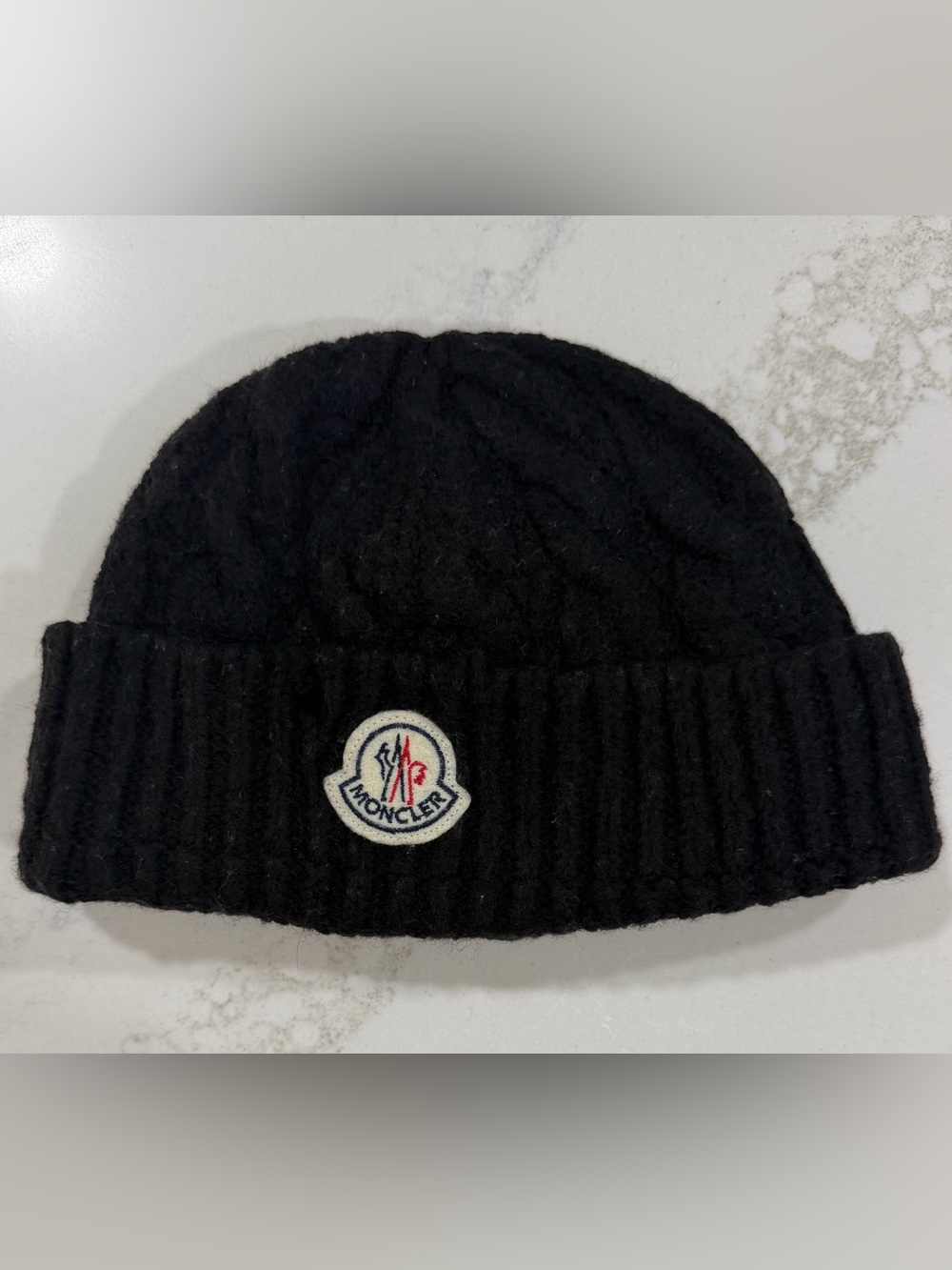 Moncler - Knit Beanie / Ski Hat | All Black w/ Logo | Unisex | One Size